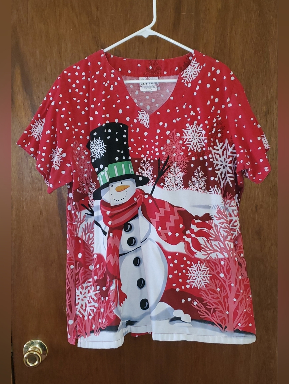 UA Scrubs Snowman Scrub Top Sz Xl